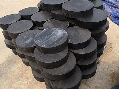 舒兰市板式橡胶支座由若干层橡胶片与薄钢板经加压硫化